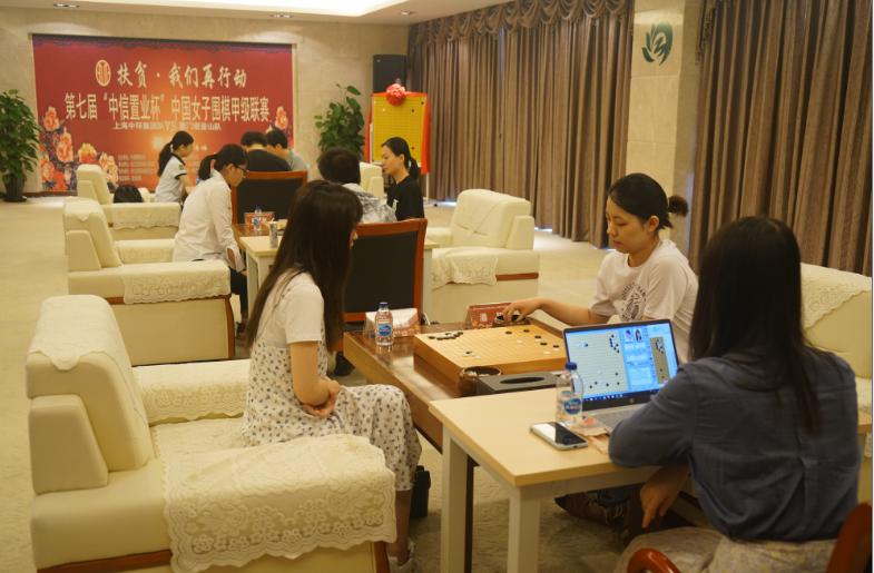 上海市社區(qū)<a href=http://m.pjhwys.cn target=_blank class=infotextkey>健身</a>俱樂部